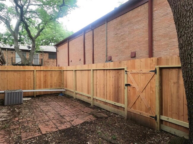 Building Photo - 5212 Arboles Dr