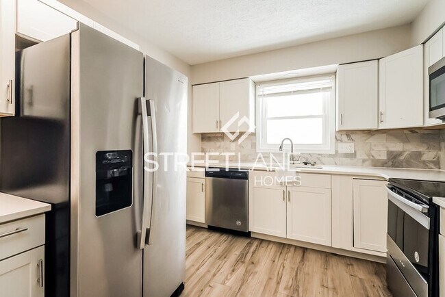 Building Photo - Charming 3 Bedroom in Columbus!
