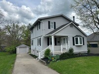 Building Photo - Fantastic home near downtown Blue Ash!