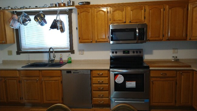 Building Photo - 1607 State Ave