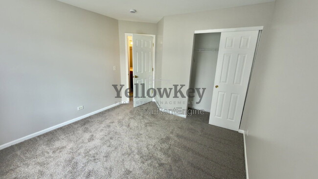 Building Photo - 1755 Fredericksburg Ln