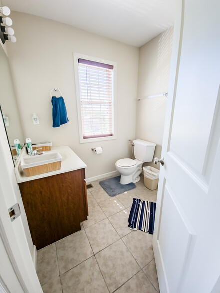 Bathroom 1 - 2609 S Delila Star Dr