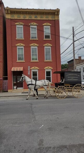 Building Photo - 310 3rd St