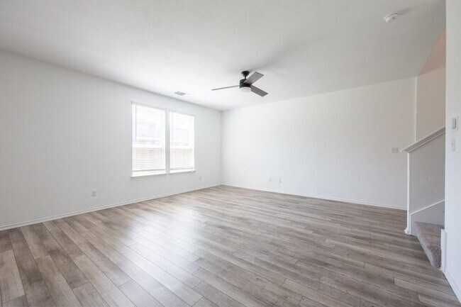 Building Photo - 509 Goat Willow Ln