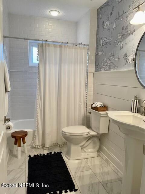 Building Photo - 922 1st St S