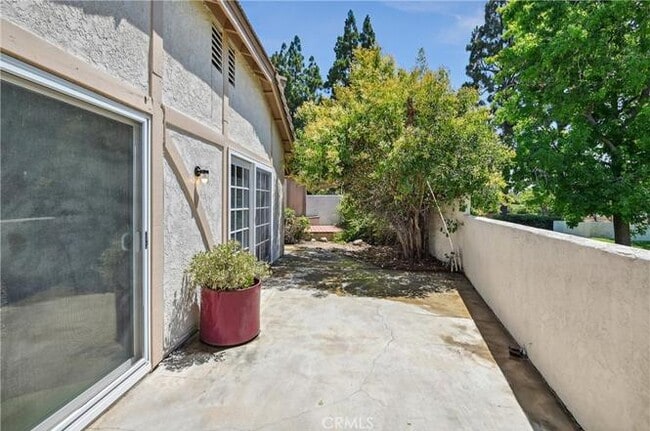 Building Photo - 1224 Fairway Cir