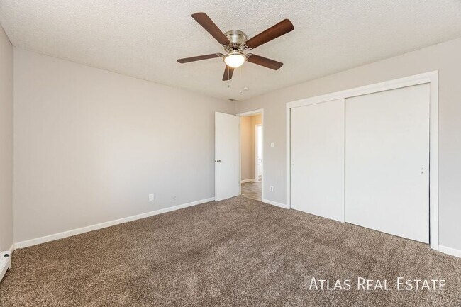 Building Photo - 2855 W Montebello-4