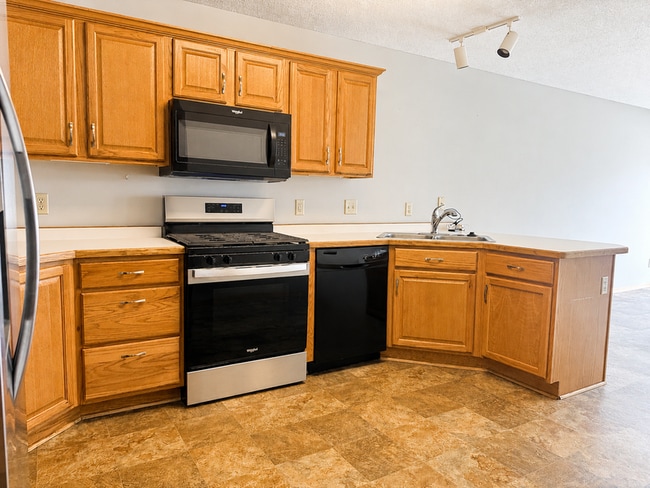 Building Photo - 12658 43rd St NE