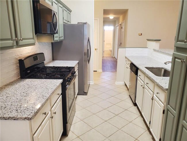 Building Photo - 3113 Waterford Ct