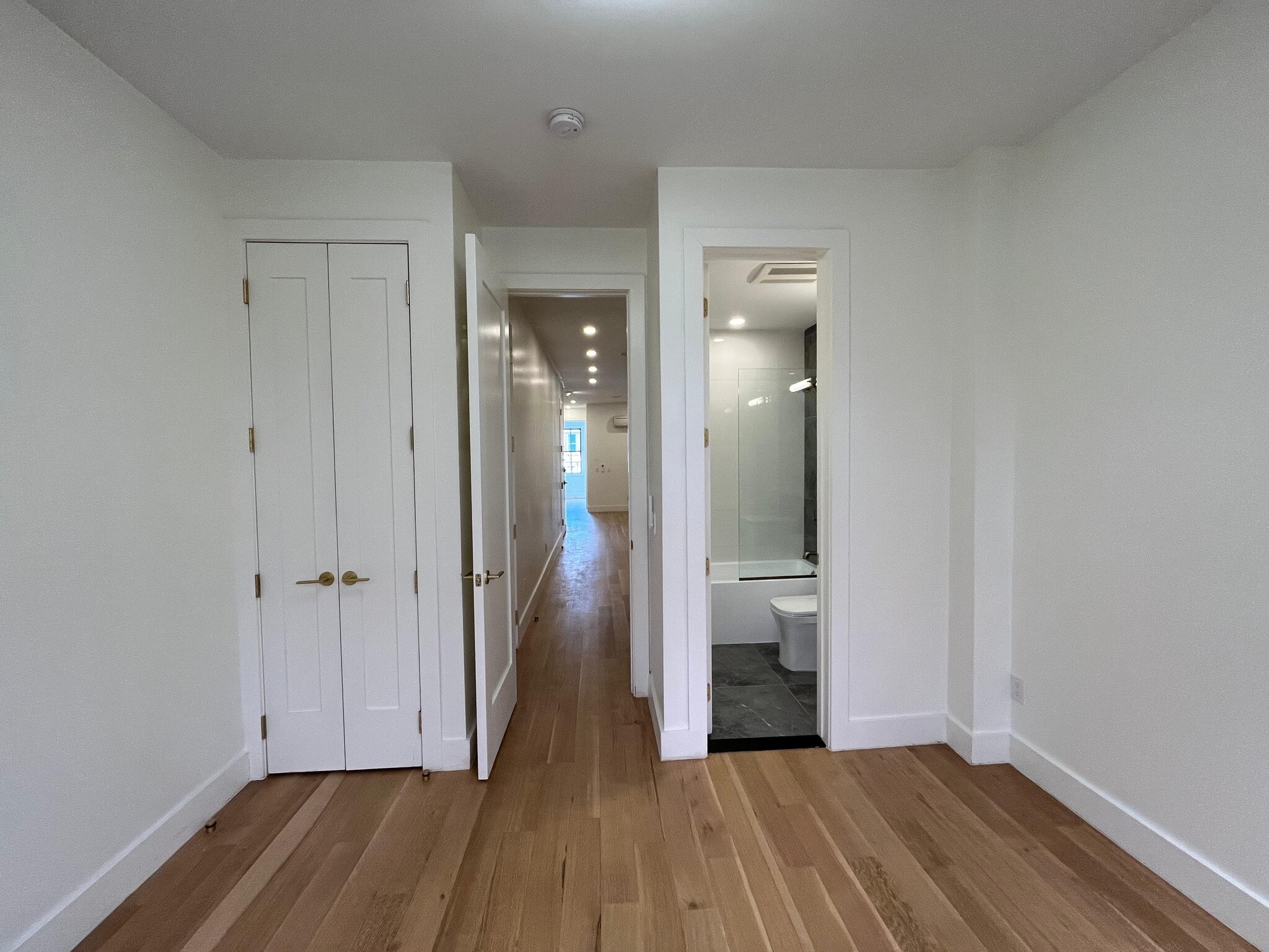 Building Photo - 51 Grace St