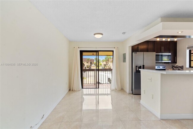 Building Photo - 6316 SW 136th Ct