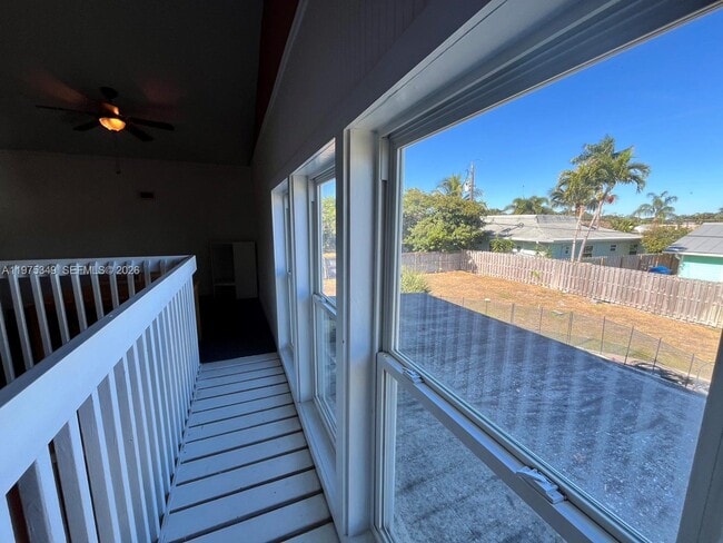 Building Photo - 8075 SE Palm St