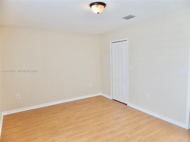 Building Photo - 12907 SW 28th Ct
