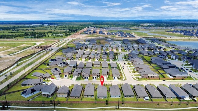 Building Photo - 3037 Pensacola Dr