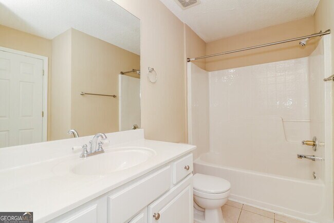 Building Photo - 5804 Tree Fern Ct