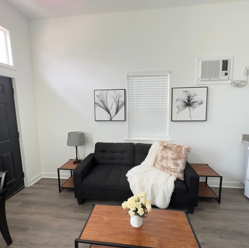 Building Photo - 2515 Erato St