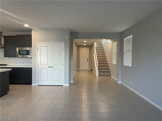 Building Photo - 4749 Prizewinner St