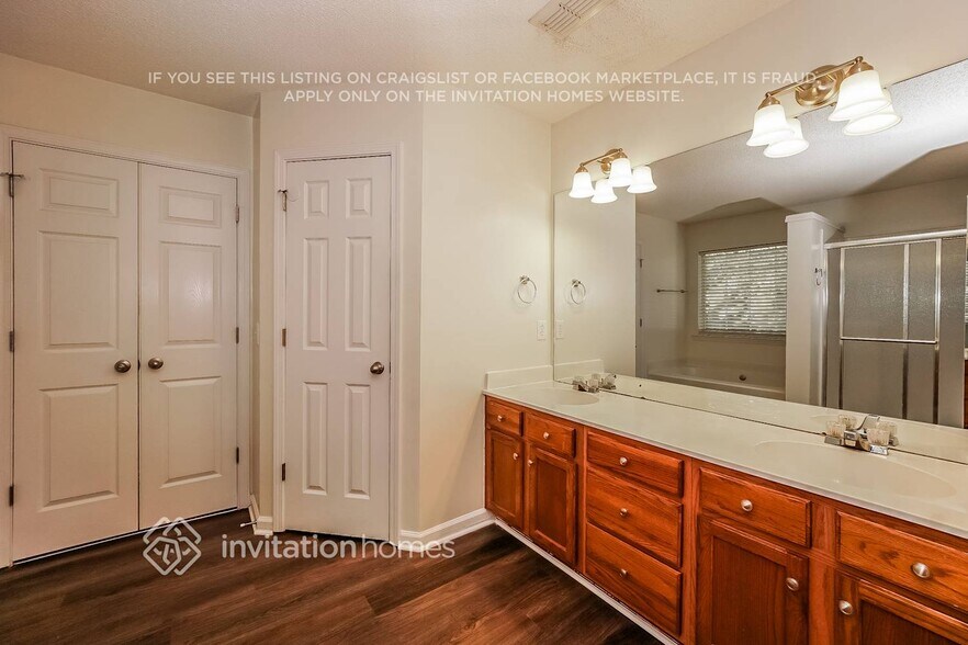 Building Photo - 13410 Kibworth Ln
