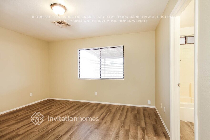 Building Photo - 8522 W Highland Ave