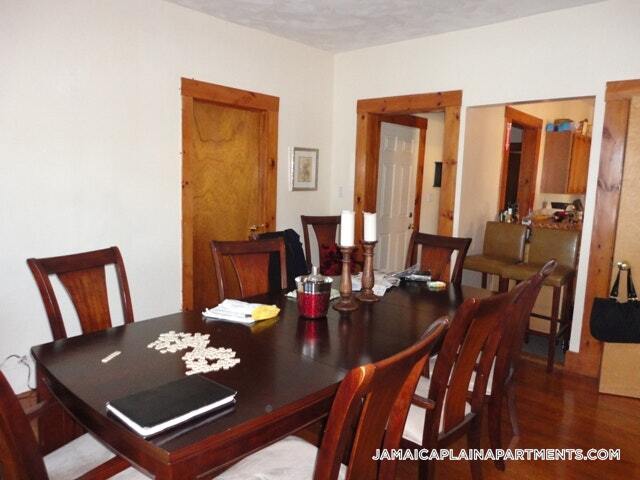 Building Photo - 40 Mozart St