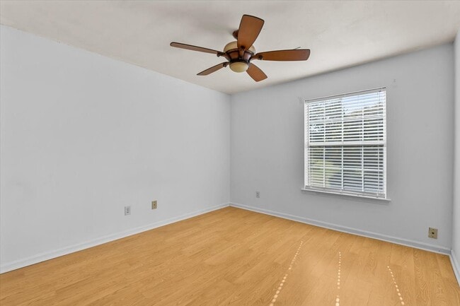 Building Photo - 5521 Hornaday Rd