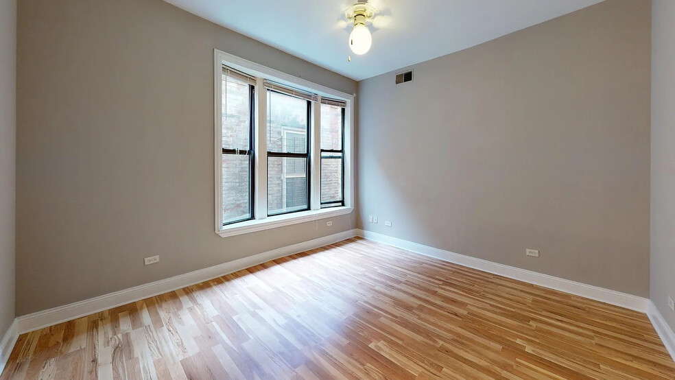 Building Photo - 236 E 61st St