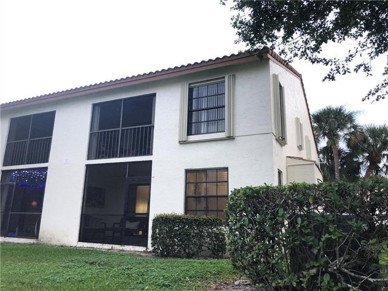 Building Photo - 301 Olivewood Pl