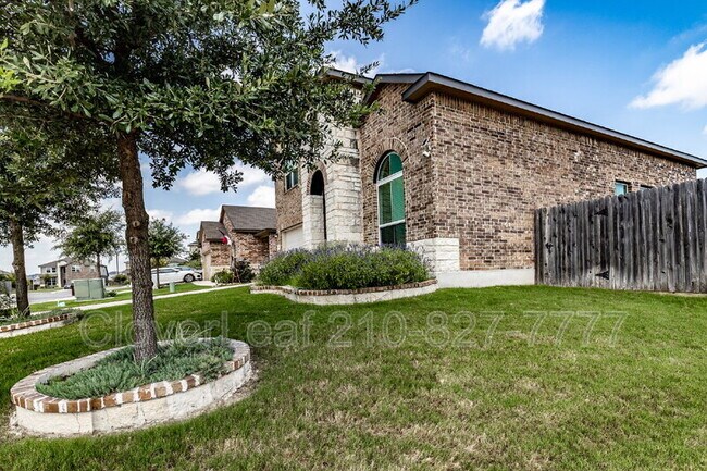 Building Photo - 9602 Bicknell Sedge