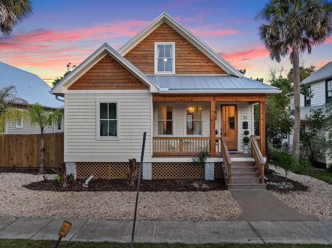Building Photo - 30 W Castillo Dr