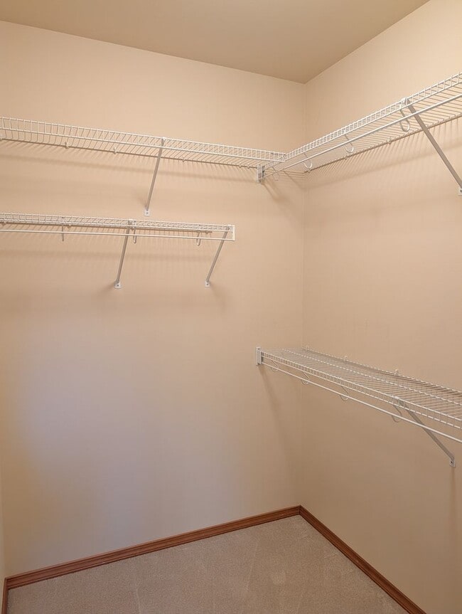 Building Photo - 2519 Stonebridge Way