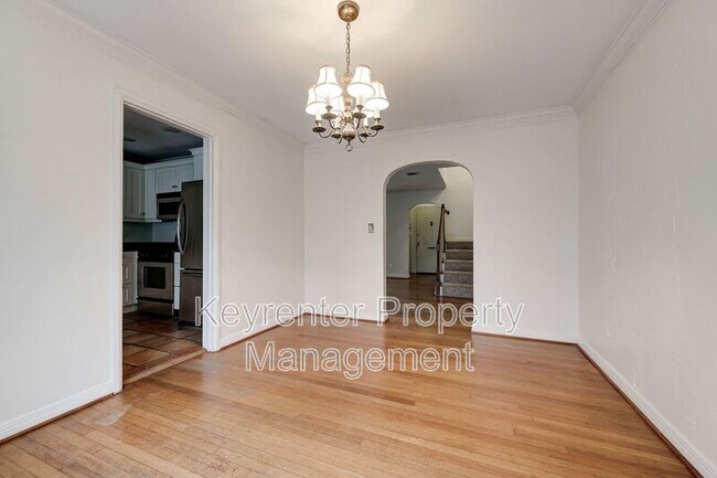 Building Photo - 612 NW 37th St