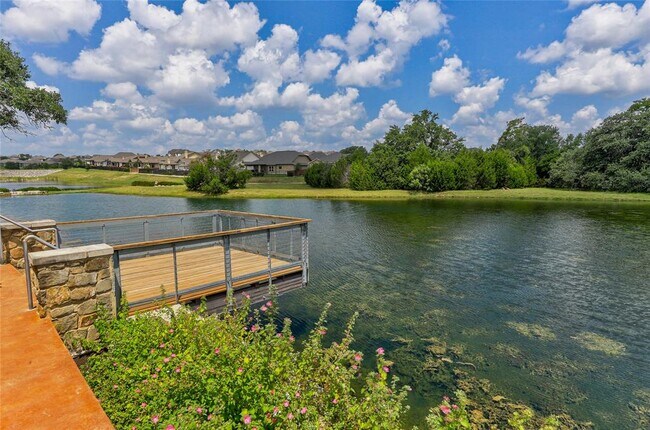 Building Photo - 505 Saturnia Dr