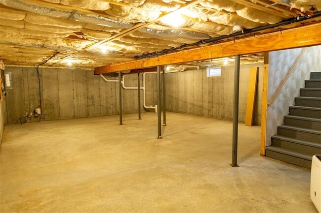 Building Photo - 56 Seawynds Dr
