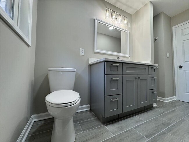 Building Photo - 3489 Creighton Rd SW