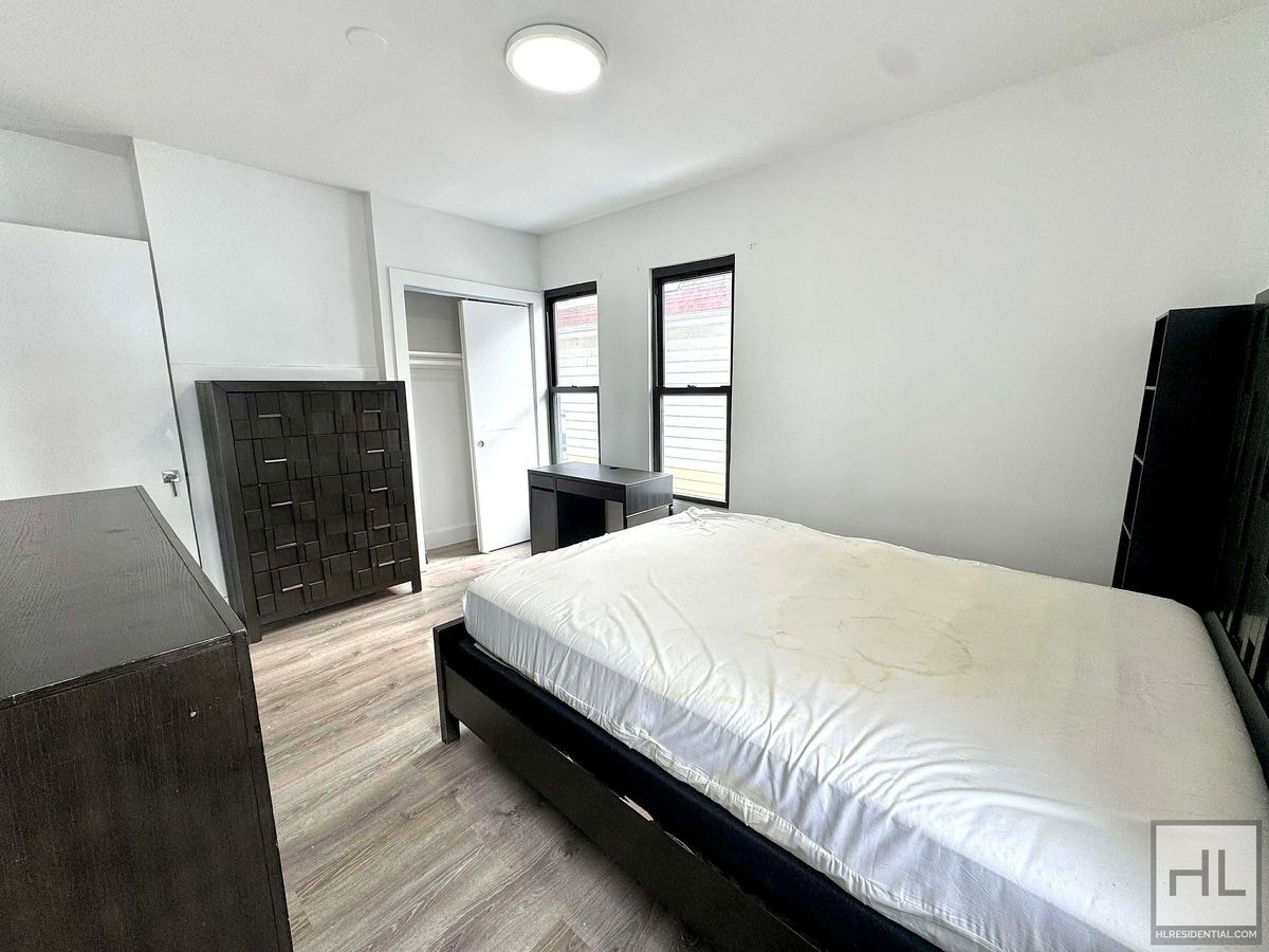 Building Photo - EAST 3 STREET