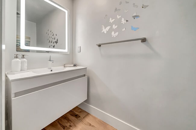 Building Photo - 22374 Algunas Rd