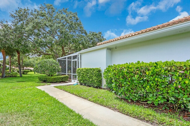 Building Photo - 7904 Chapman Oak Ct