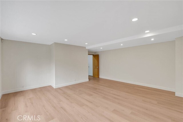Building Photo - 859 St Katherine Dr
