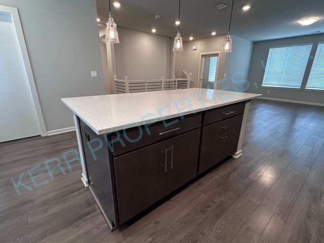 Building Photo - 16772 SE Fox Glen Ct
