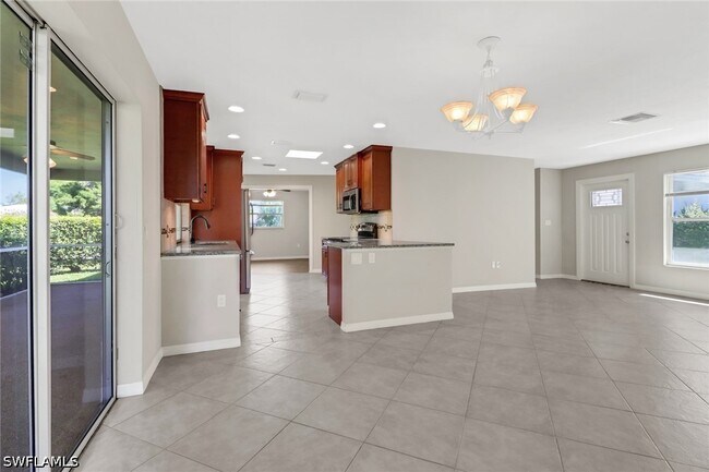 Building Photo - 4472 Beechwood Lake Dr