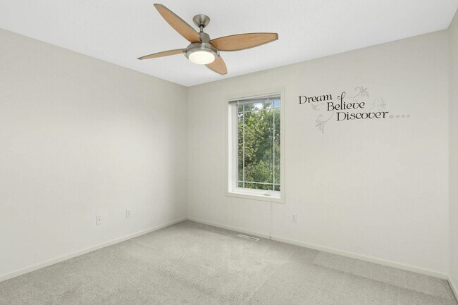 Building Photo - 15865 Porchlight Ln