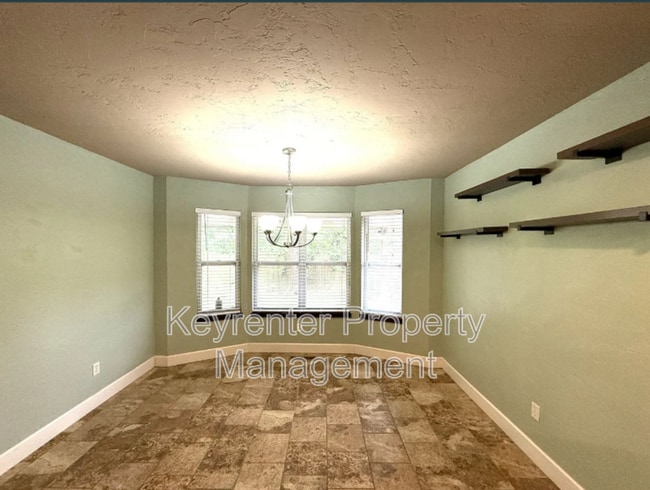 Building Photo - 5324 Eden Dr