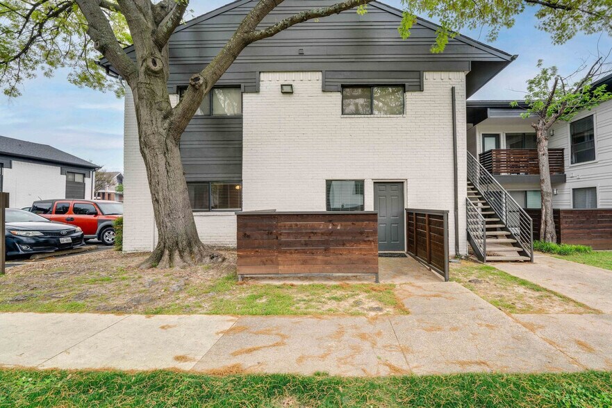Building Photo - 9763 Audelia Rd