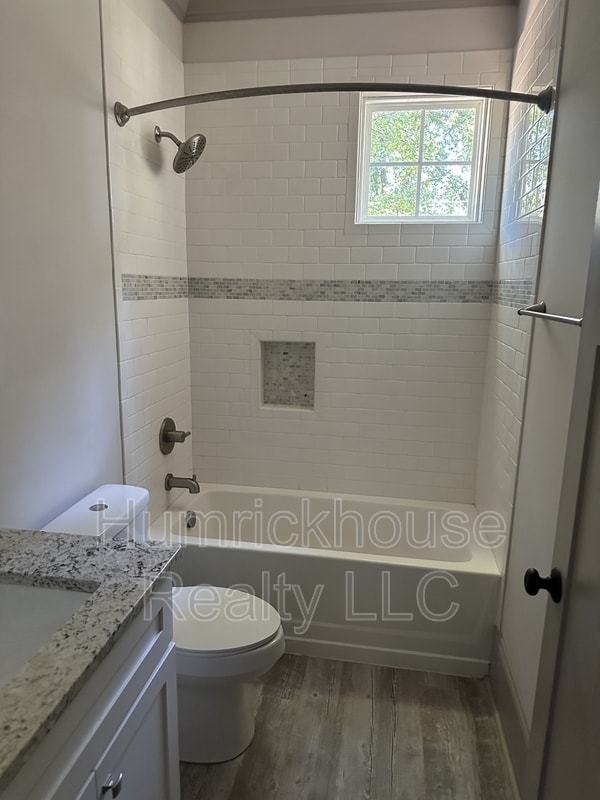 Building Photo - 2520 Greenland Ave