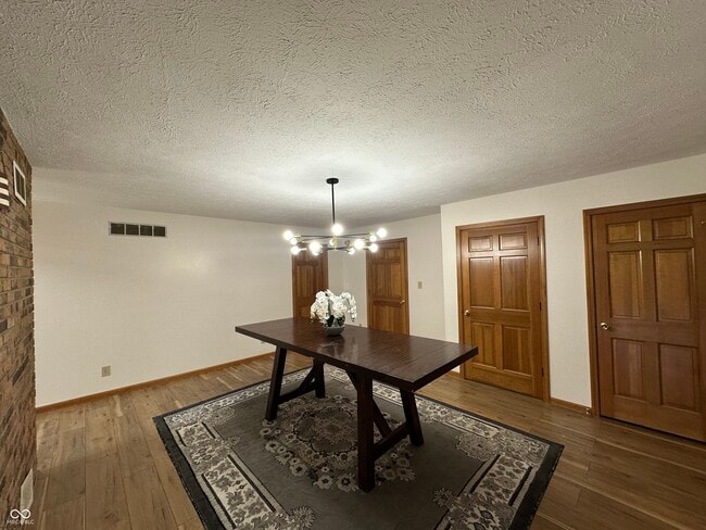 Building Photo - 3850 Wicker Rd