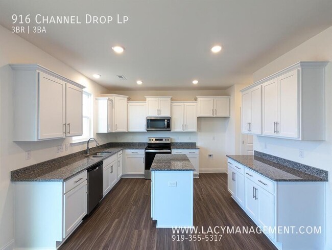 Building Photo - 916 Channel Drop Lp