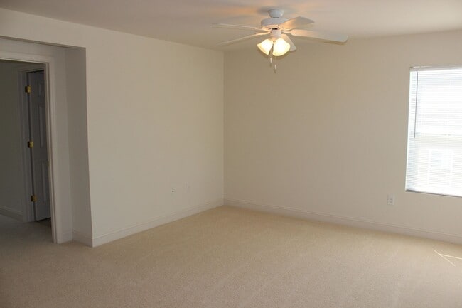 Building Photo - 1912-A/B Tabor Village Dr.