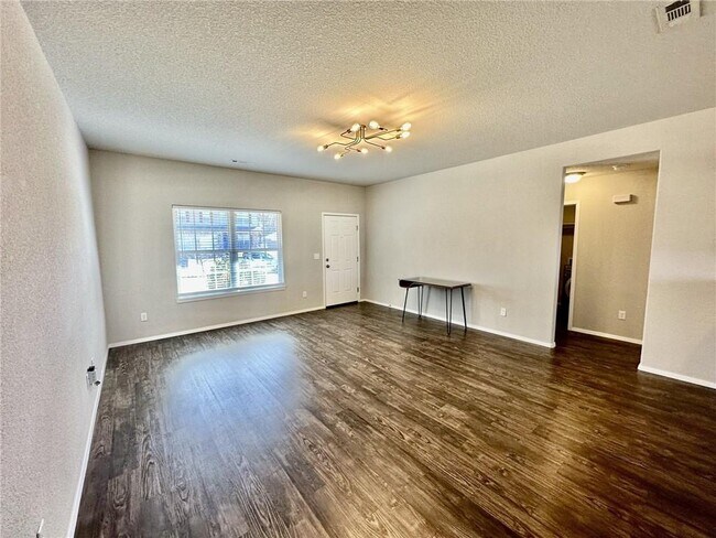 Building Photo - 6206 SW Warrington Rd