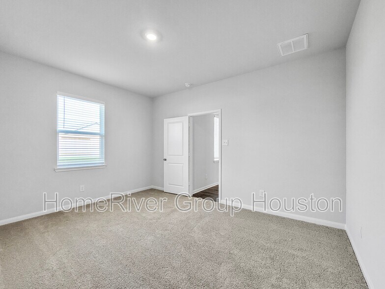Building Photo - 305 Grayson Baw Ln