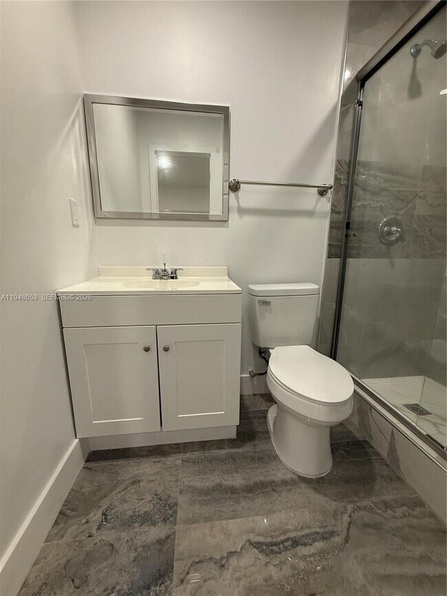 Building Photo - 545 NW 20th St